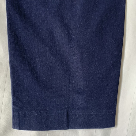 Gap navy Slim City cropped khaki/chino pants EUC - Picture 5 of 5